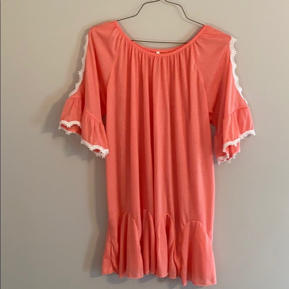 Pink XL Cold Shoulder top w/ crochet detail.